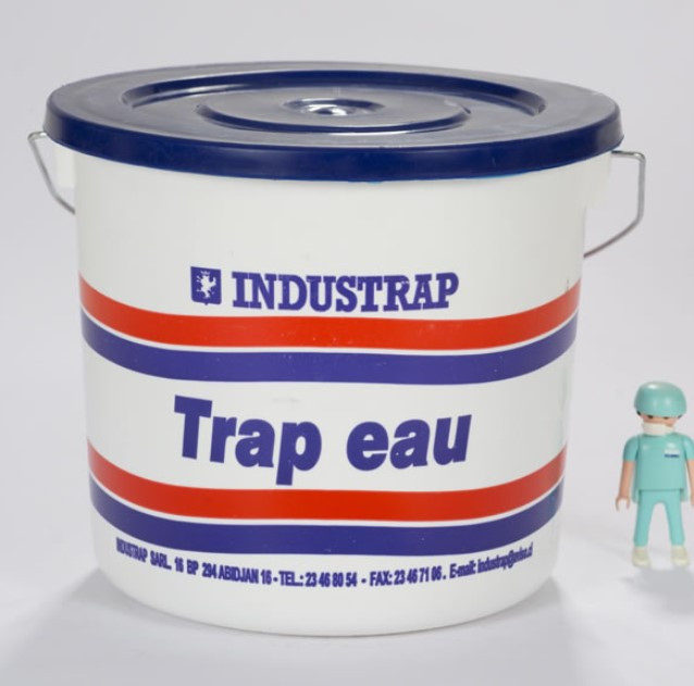 PEINTURE TRAPEAU